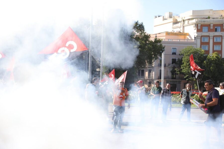 15-O: Manifestación en Madrid por la subida de pensiones y salarios - Imagen-1