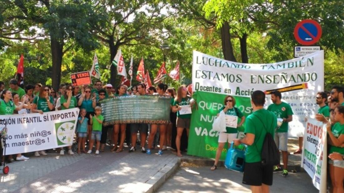 Más de 1.000 docentes de Andalucía piden la retirada de las Instrucciones de Primaria