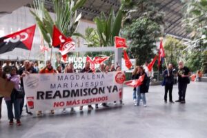 CGT exige la readmisión de dos trabajadoras despedidas en Madrid Atocha y un servicio público de calidad en el en el servicio Acerca de ADIF