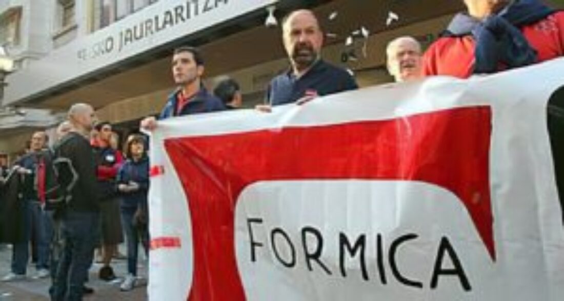 Los trabajadores y trabajadoras de FORMICA S.A. convocan huelga en la planta de Albal (Valencia)
