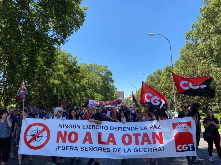 Manifestación en Madrid contra la OTAN - Imagen-13