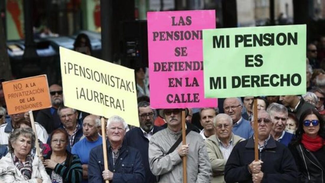 Valiente cobardía, quieren acabar con las pensiones