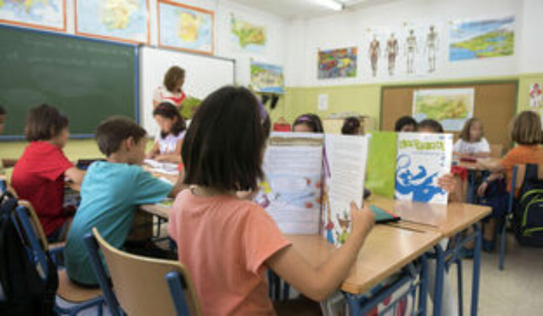 La Delegación Territorial de Educación de Málaga prohíbe una reunión de la comunidad educativa de Benalmádena que busca soluciones al deterioro de la educación pública en la zona