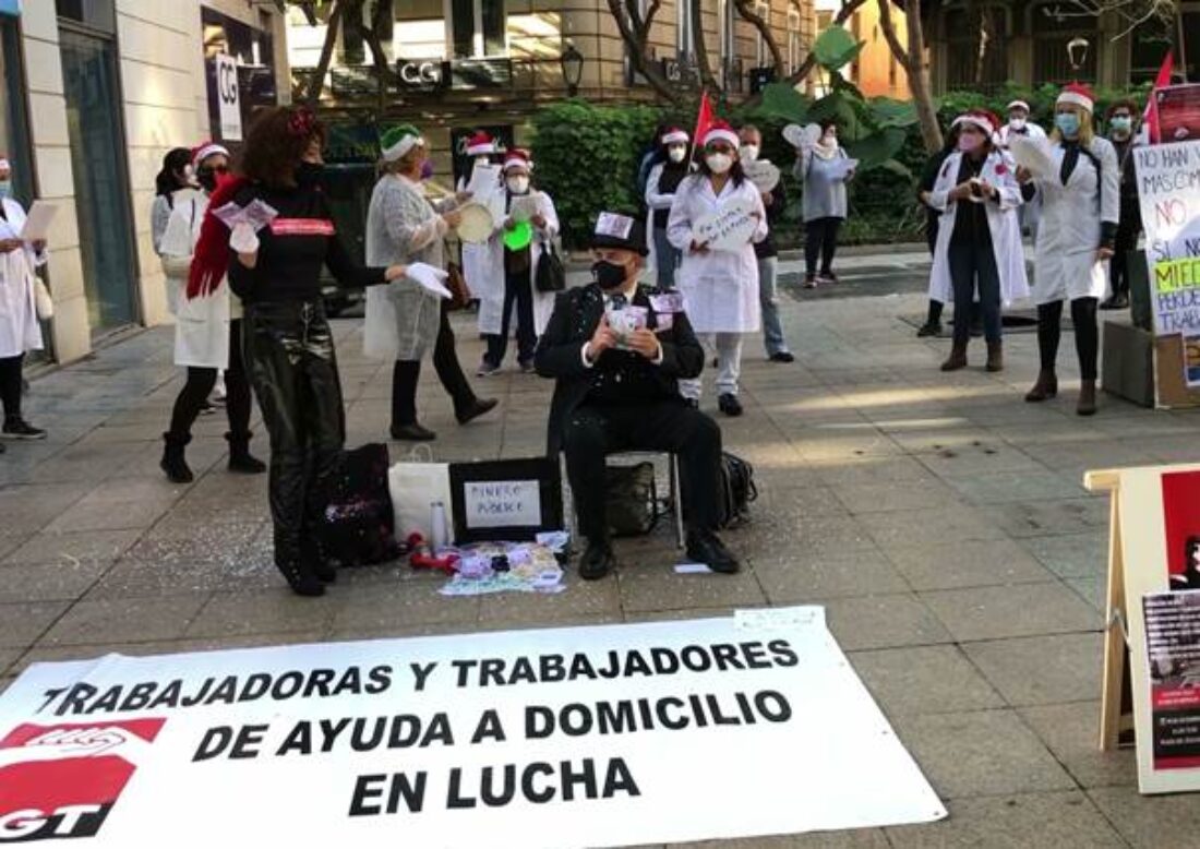Las trabajadoras de Ayuda a Domicilio ante las mentiras de la consejera, Rocío Ruiz, sobre el sector